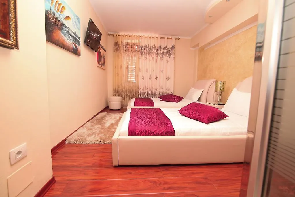 Hotel Carmen Shkodër 3*,  Albania
