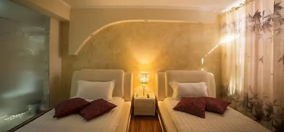Hotel Carmen Shkoder