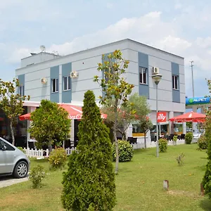 hotel-alpet.hotels-in-tirana.com/